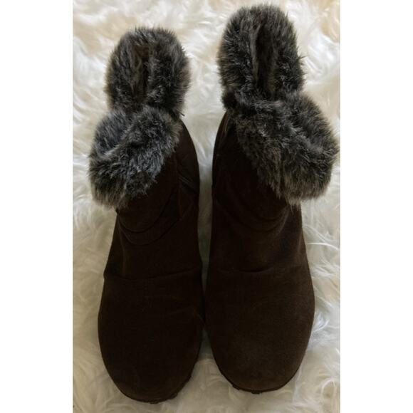 Khombu LINDSEY All Seasons Brown Suede Boots Sz 8 Water Repellent Women’s Buckle - Picture 6 of 12